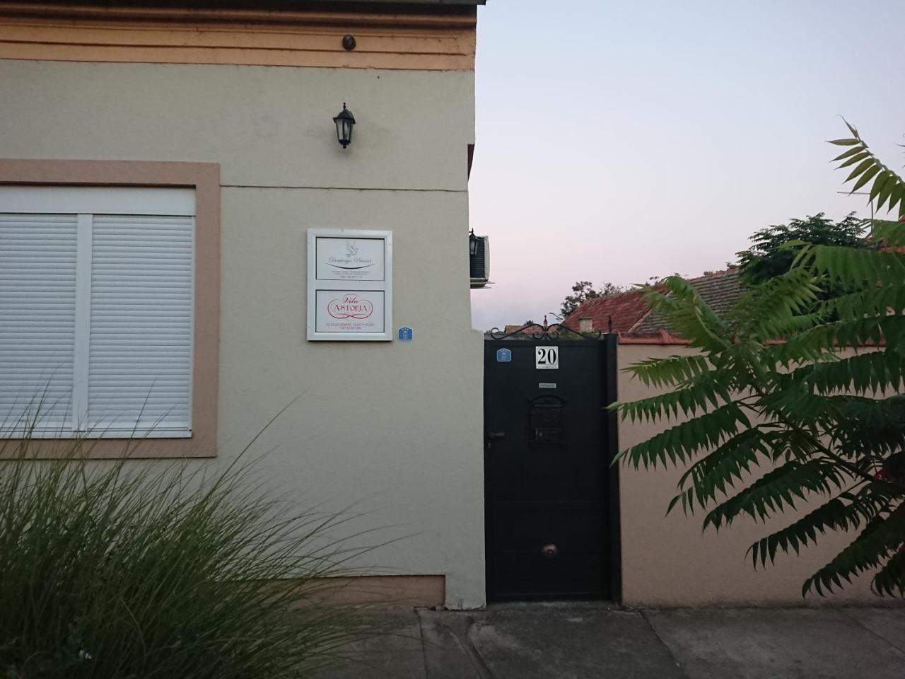 Guest House A'Storia Ruma község Kültér fotó
